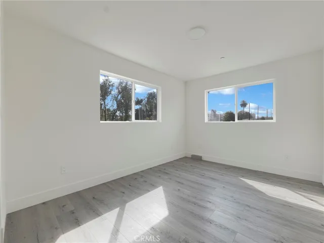 UPSTAIRS PRIMARY BEDROOM