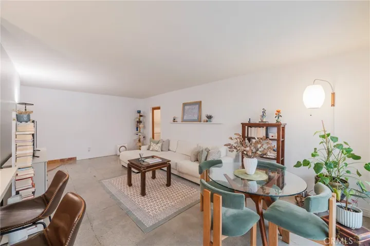 8710 Delgany 3, Playa Del Rey, California 90293
