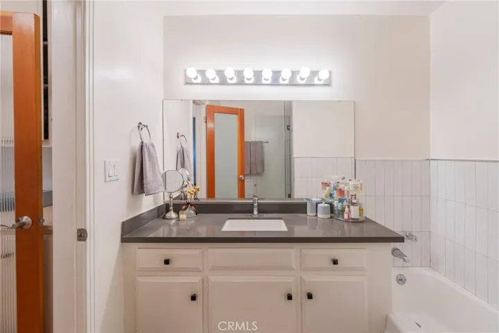 8710 Delgany 3, Playa Del Rey, California 90293