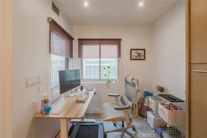 8710 Delgany 3, Playa Del Rey, California 90293