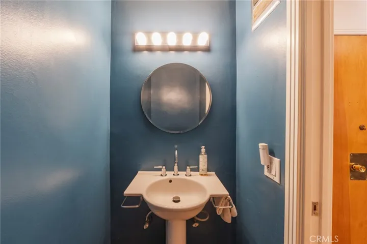 8710 Delgany 3, Playa Del Rey, California 90293