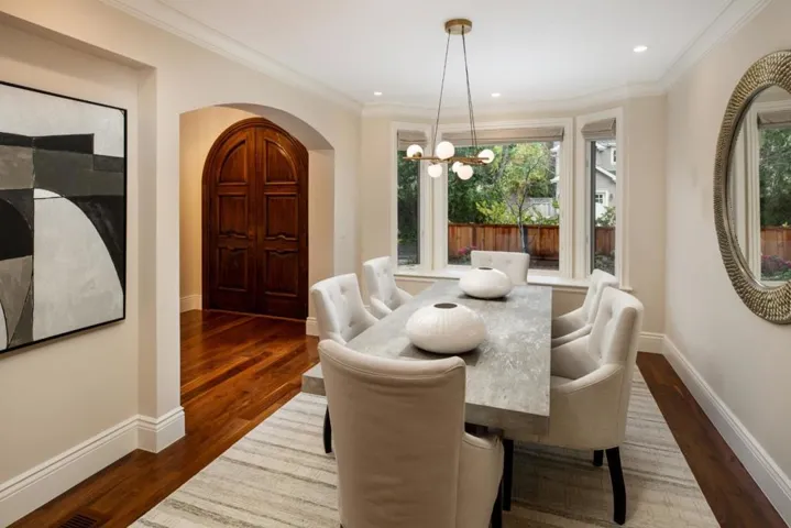 17 Almendral Avenue, Atherton, California 94027