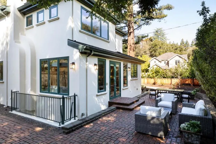 17 Almendral Avenue, Atherton, California 94027