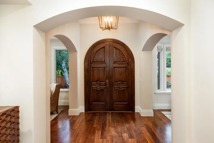 17 Almendral Avenue, Atherton, California 94027