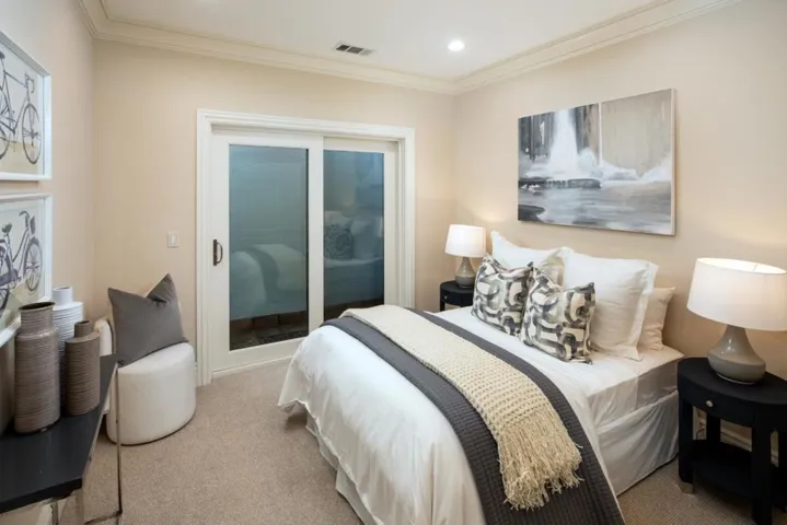 17 Almendral Avenue, Atherton, California 94027