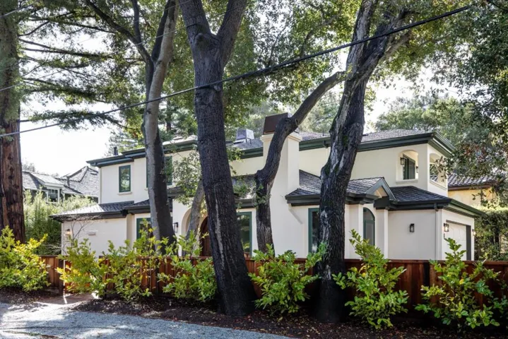 17 Almendral Avenue, Atherton, California 94027