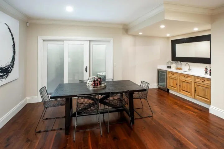 17 Almendral Avenue, Atherton, California 94027