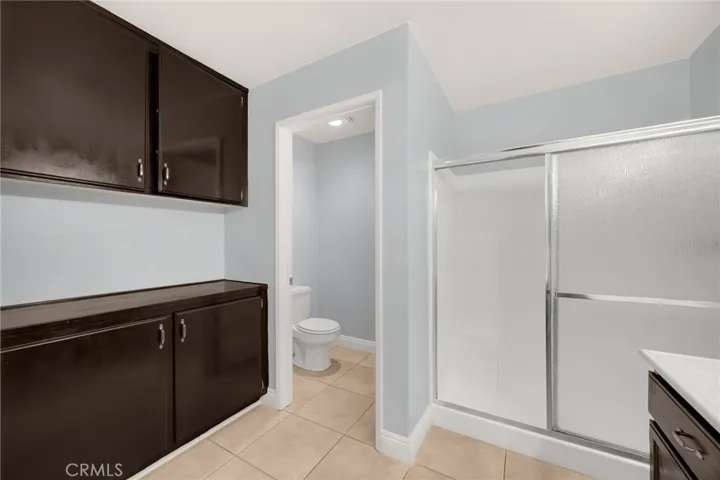 Main master bedroom ensuite