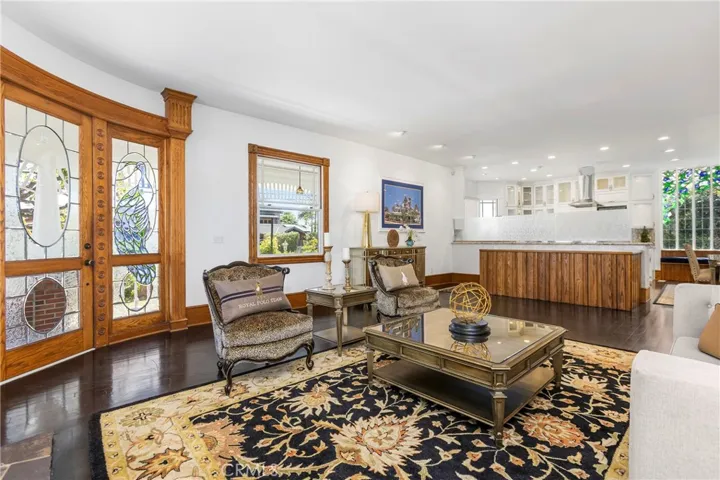 1919 Santa Ana, Costa Mesa, California 92627