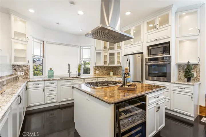 1919 Santa Ana, Costa Mesa, California 92627