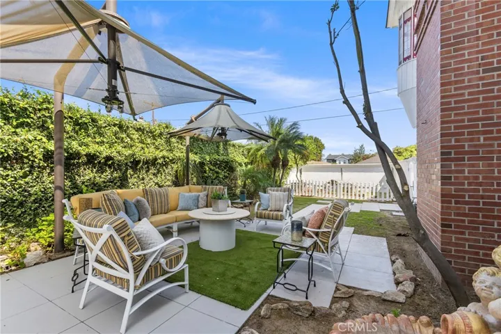1919 Santa Ana, Costa Mesa, California 92627