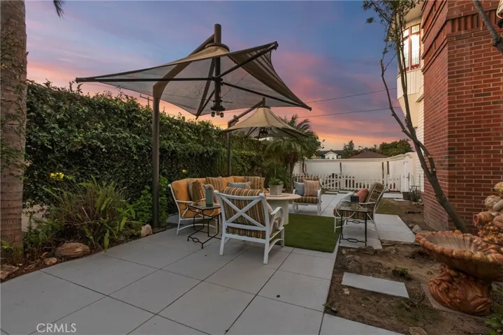 1919 Santa Ana, Costa Mesa, California 92627