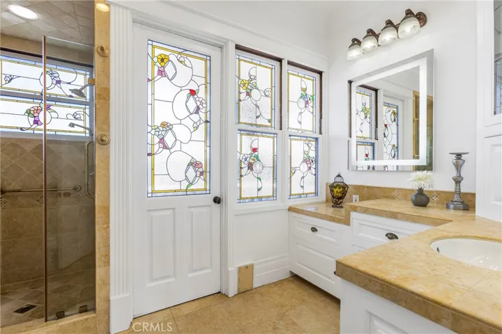 1919 Santa Ana, Costa Mesa, California 92627