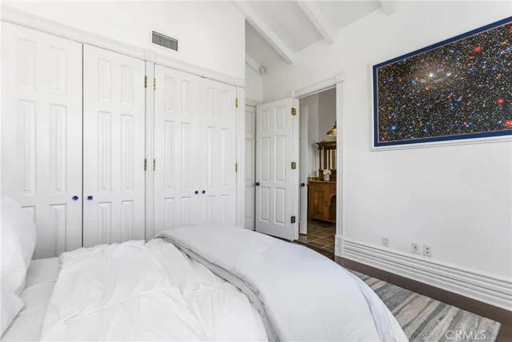 1919 Santa Ana, Costa Mesa, California 92627