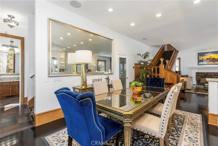 1919 Santa Ana, Costa Mesa, California 92627