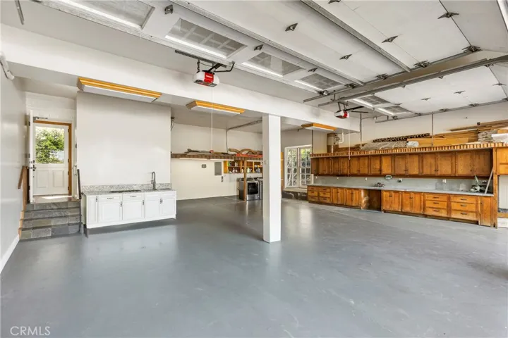 1919 Santa Ana, Costa Mesa, California 92627