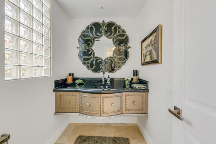 28 POWDER ROOM MLS