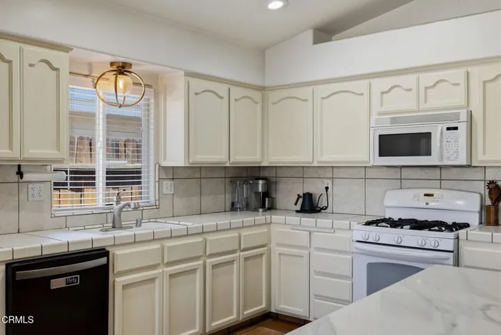 15-web-or-mls-12614-grand-teton-dr