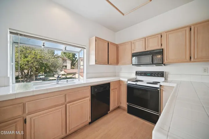 17-web-or-mls-Oak Run Trail 103-S0503-01