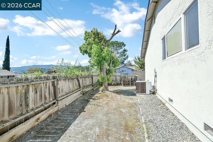 6 Windhaven Court, Pleasant Hill, California 94523
