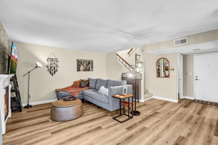 1364 Tanager Lane, El Cajon, California 92020