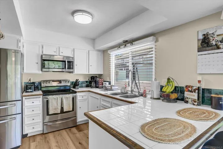 1364 Tanager Lane, El Cajon, California 92020