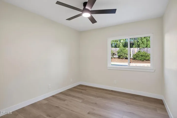 Versatile Room for Office or Bedroom