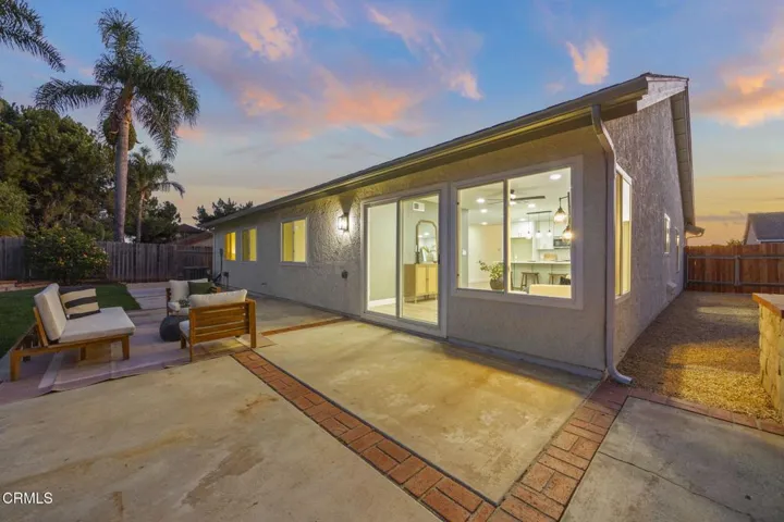 Seamless Indoor-Outdoor Living