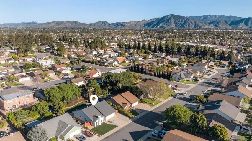 Property Location in Neighborhood