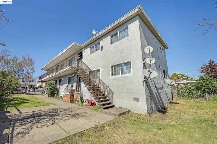 2828 22nd Avenue, Oakland, California 94606
