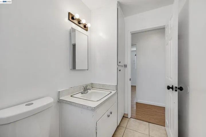 2828 22nd Avenue, Oakland, California 94606