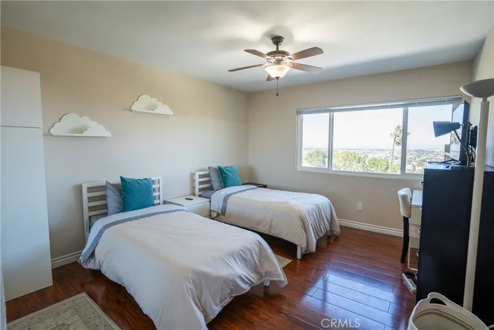 Upstairs 2nd bedroom