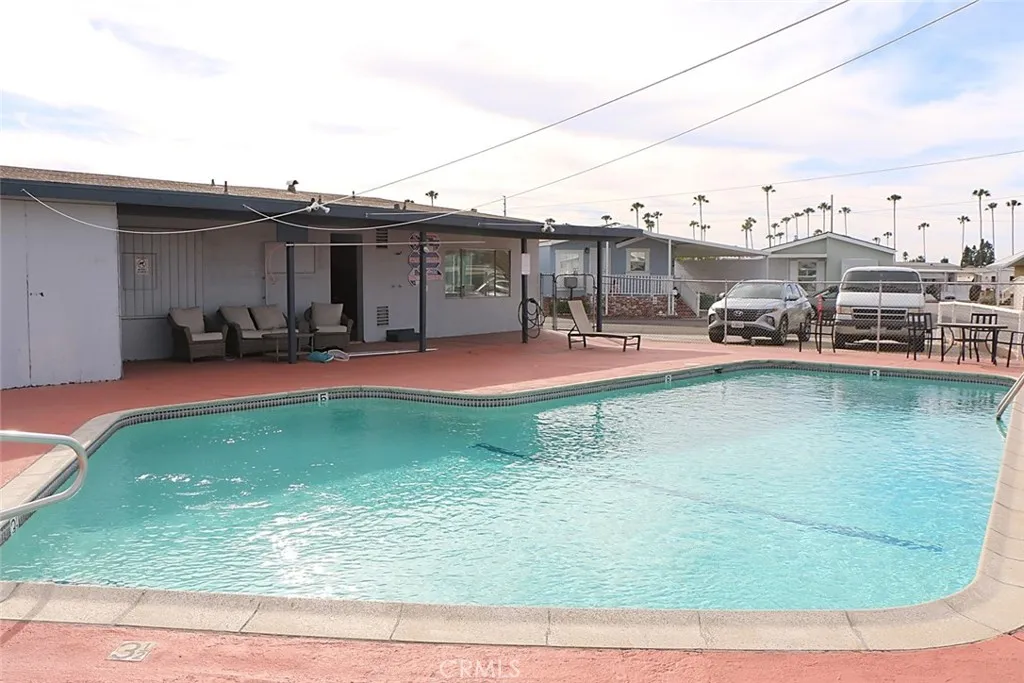 Community, second pool