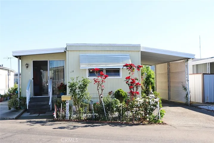 Mobile home, Front view