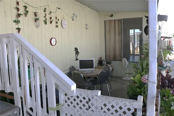 Porch space