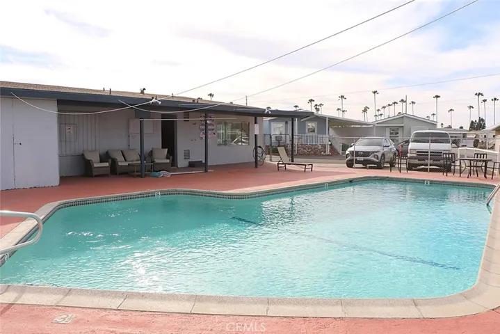 Community, second pool