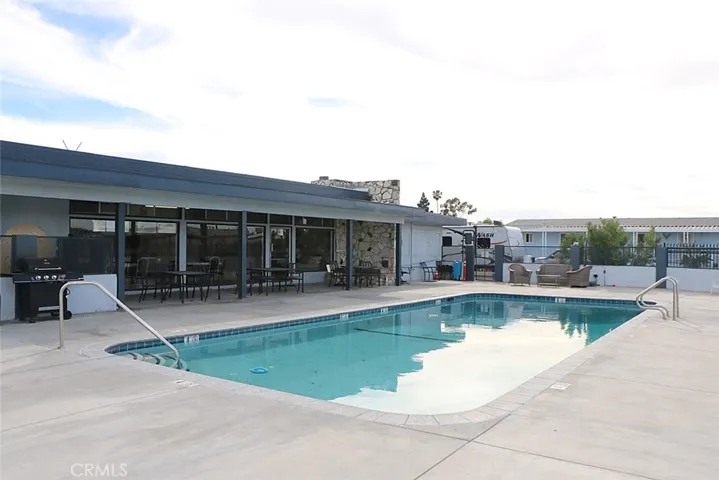 Community, main pool