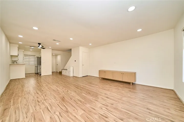 LIVINGROOM 3