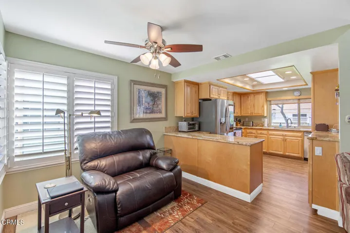 42112 Village 42 Camarillo WeSellLeisure