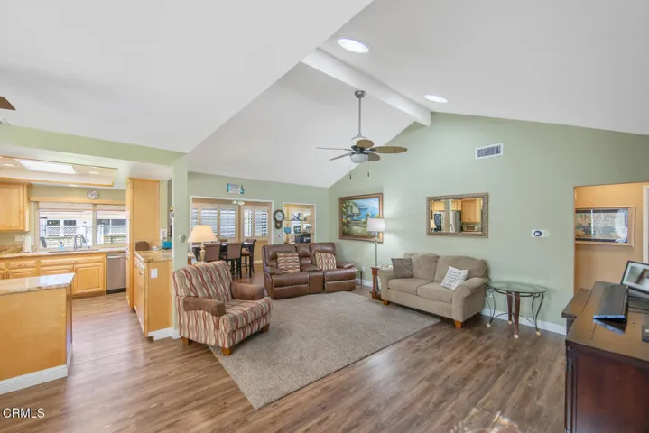 42112 Village 42 WeSellLeisureVillage