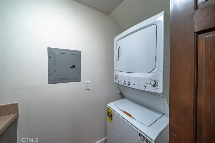 Washer/Dryer in unit