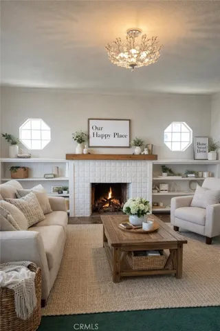Virtually staged livingroom