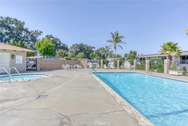 Casa Del Rio Mobile Estates -Pool