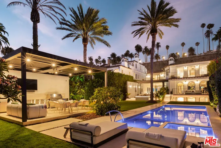 972 Palisades Beach Road, Santa Monica, California 90403