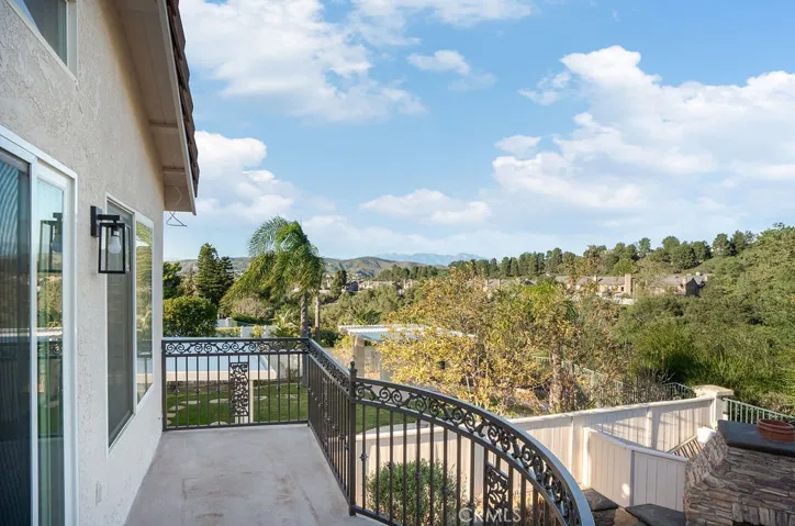 1222 S Silver Star Way, Anaheim Hills, California 92808