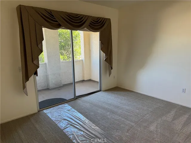 130 S Barranca 212, West Covina, California 91791