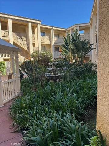 130 S Barranca 212, West Covina, California 91791