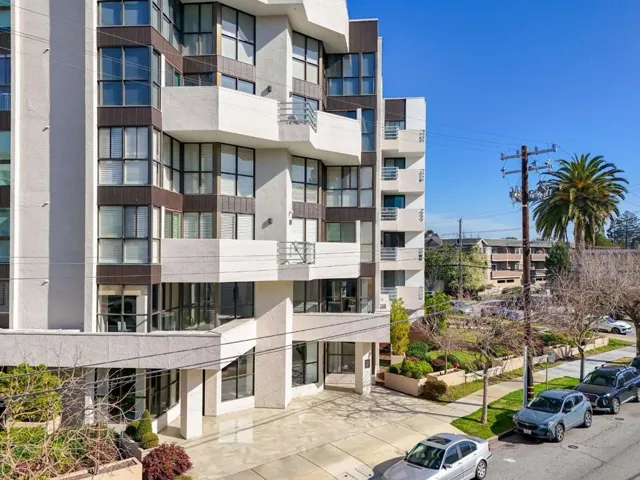 110 Park Road 105, Burlingame, California 94010