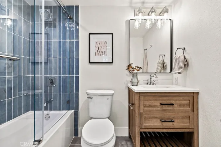 Upstairs Full Bath
