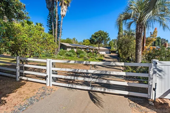 , Poway, California 92064